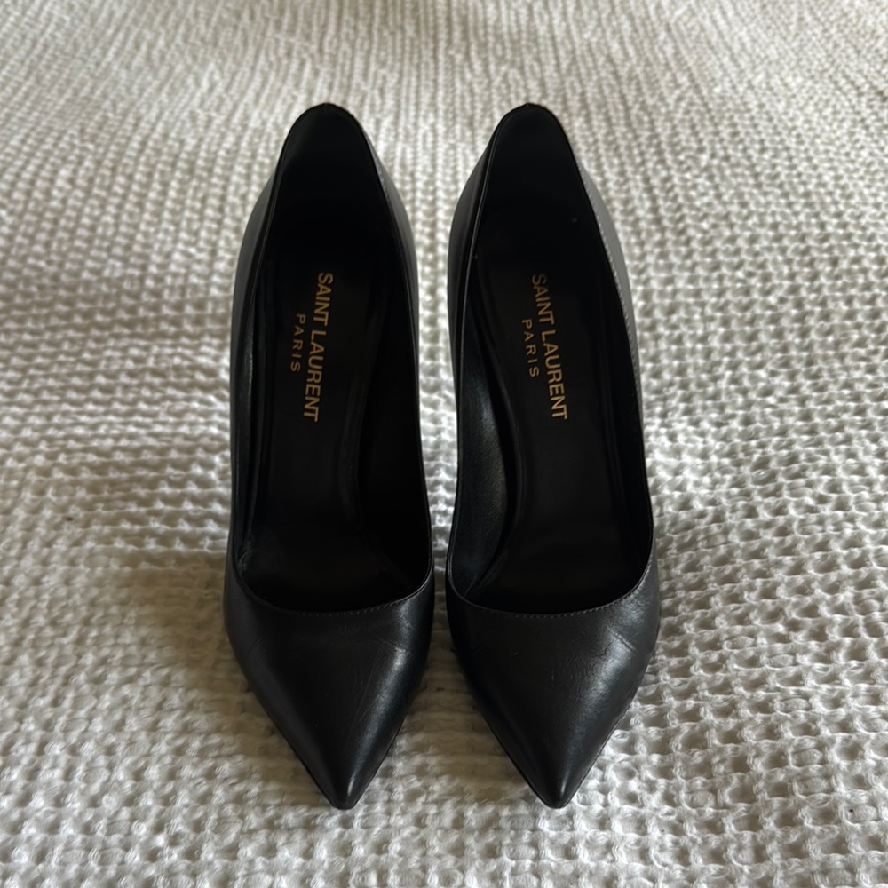Saint Laurent Black Pumps - 36.5